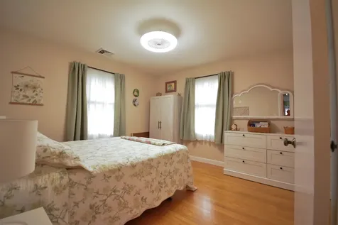 46 Perham Street Nashua NH 03064