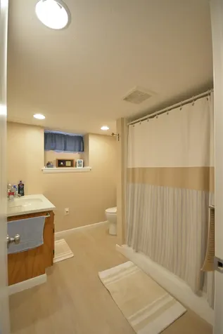 46 Perham Street Nashua NH 03064