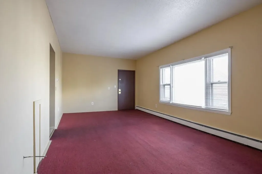 395 Lake Avenue Manchester NH 03103