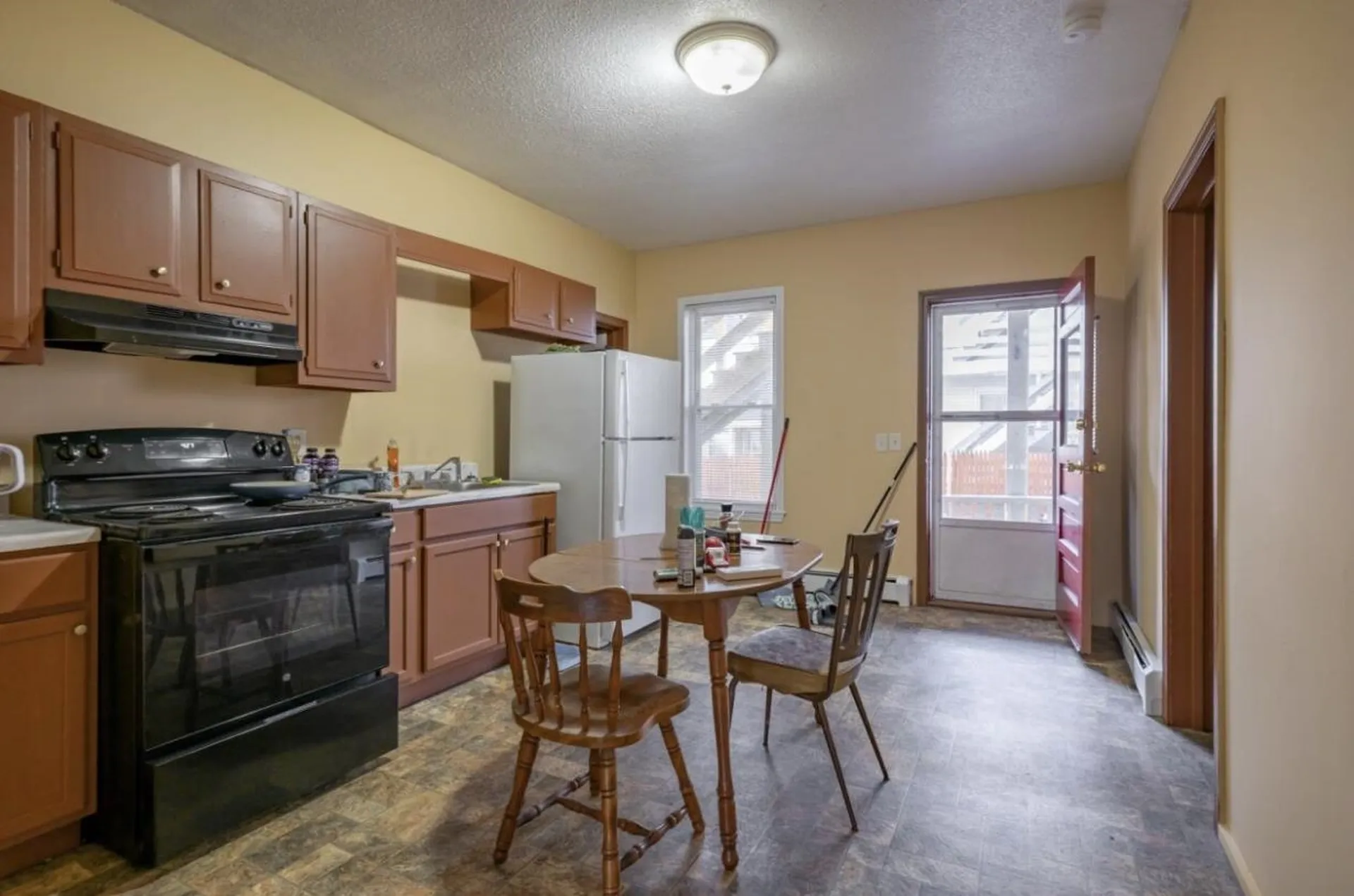 395 Lake Avenue Manchester NH 03103