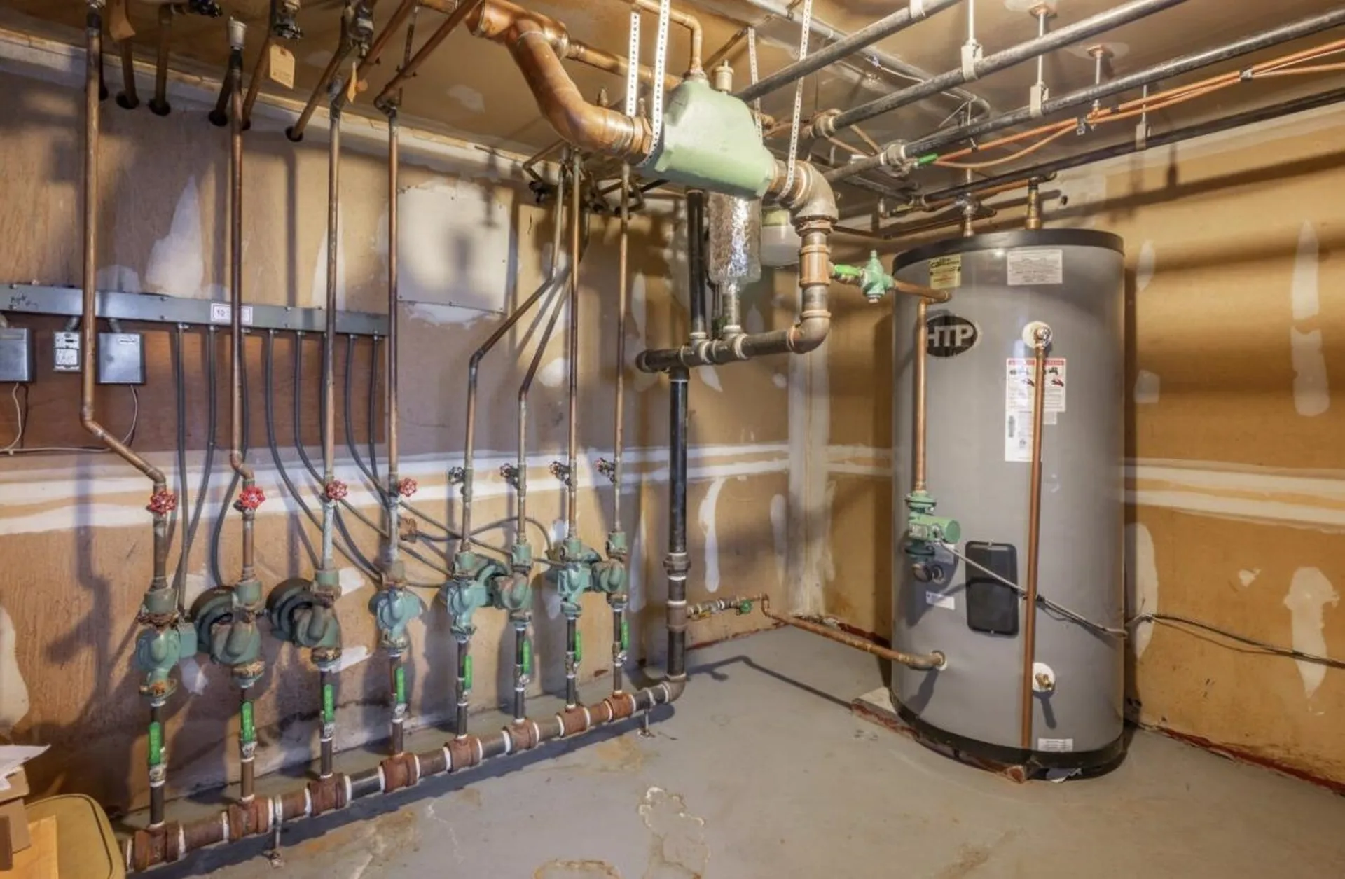 395 Lake Avenue Manchester NH 03103