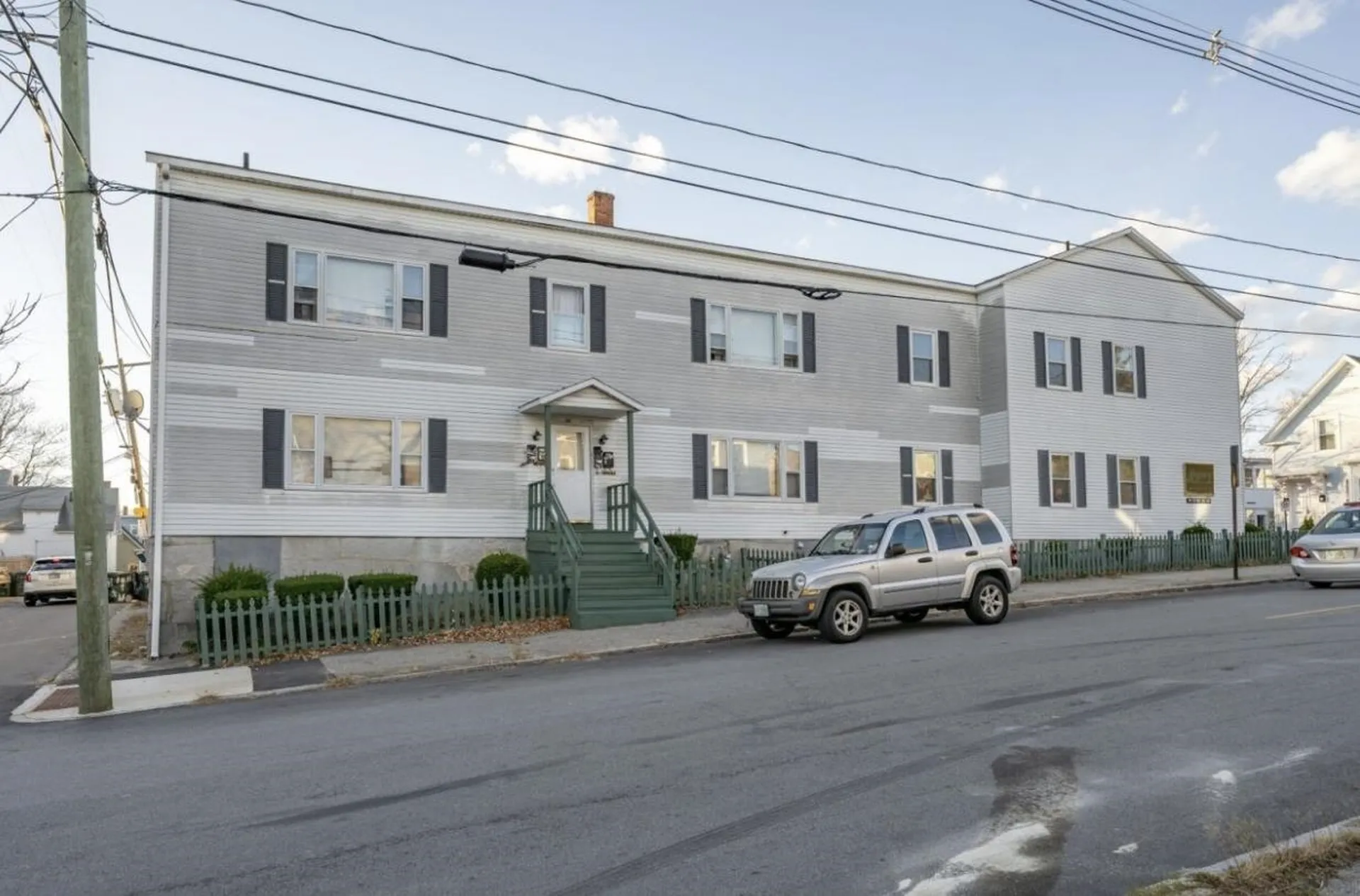 395 Lake Avenue Manchester NH 03103