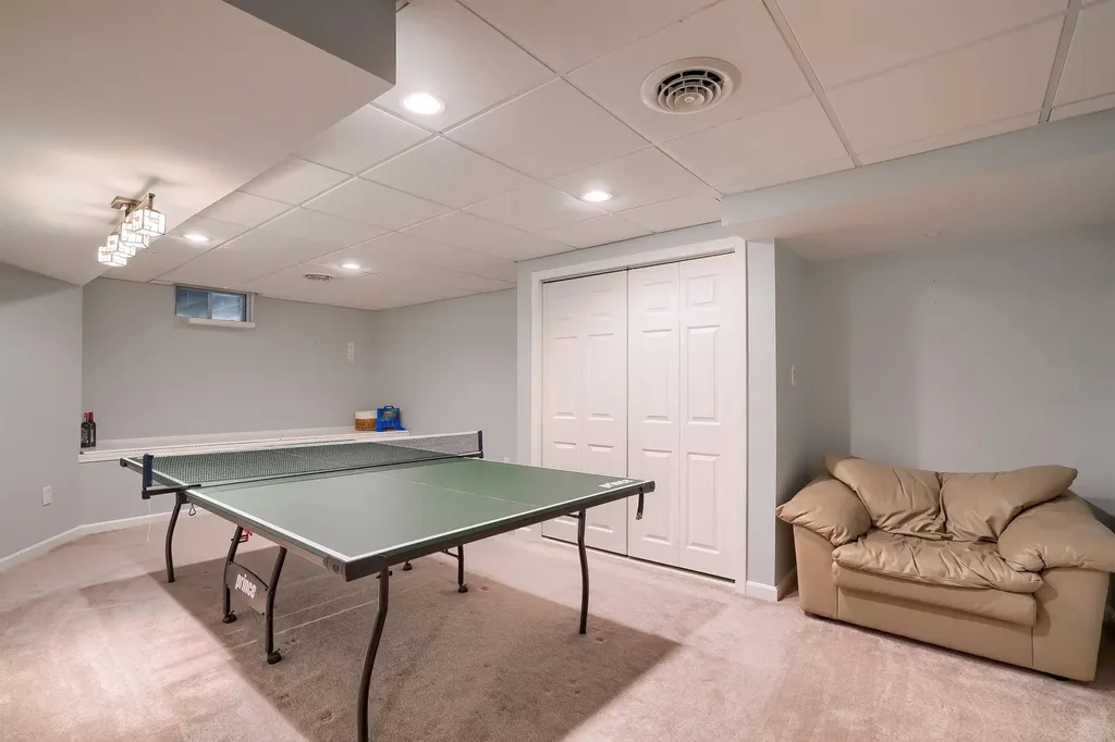 31 Rosanna Drive Dover NH 03820