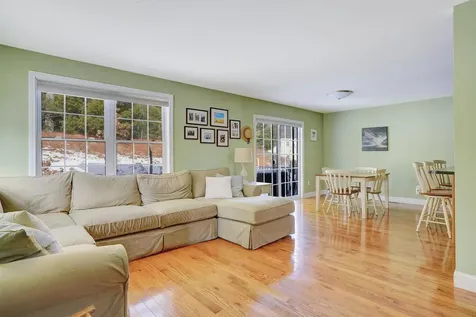 31 Rosanna Drive Dover NH 03820