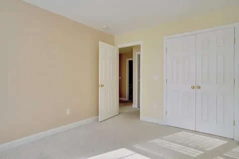 31 Rosanna Drive Dover NH 03820