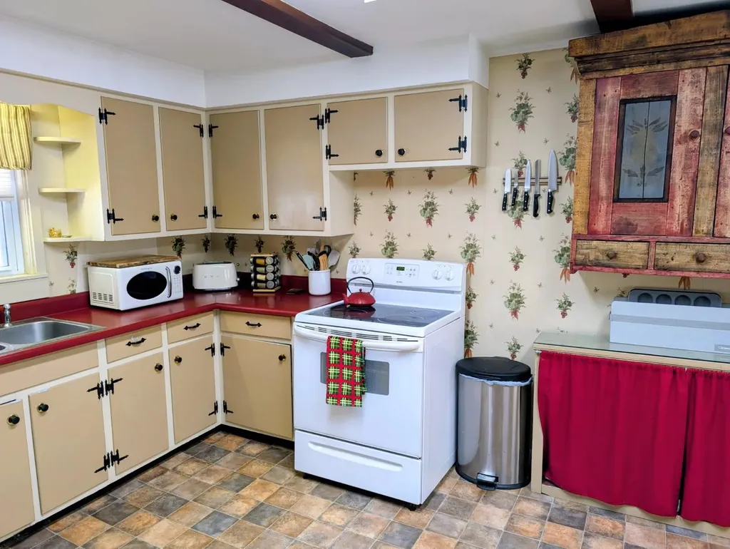 252 North Pleasant Street Troy VT 05859