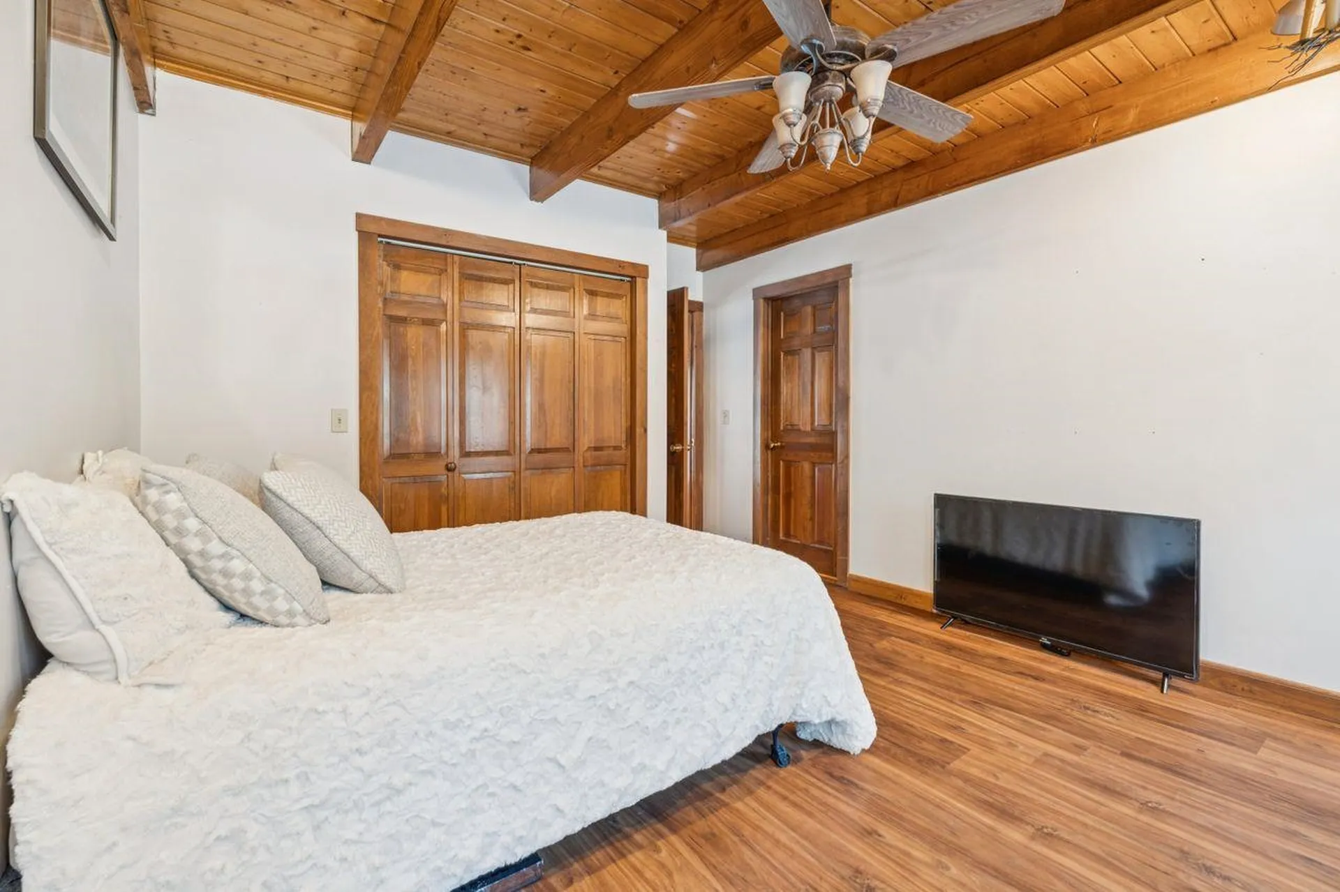 225 Pine River Path Effingham NH 03882