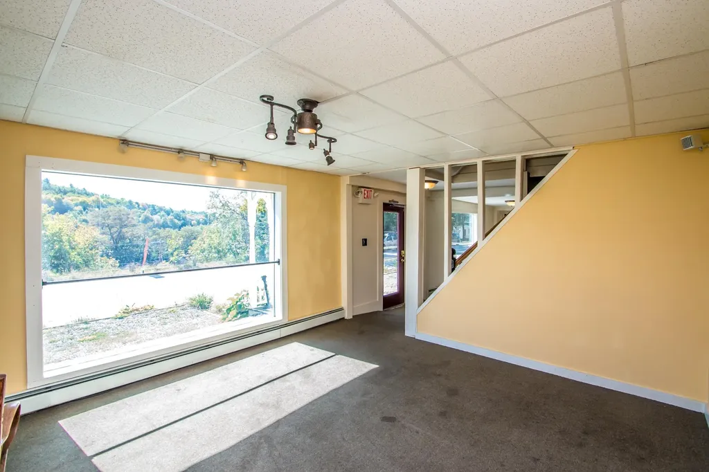 40 West Main Street Littleton NH 03561