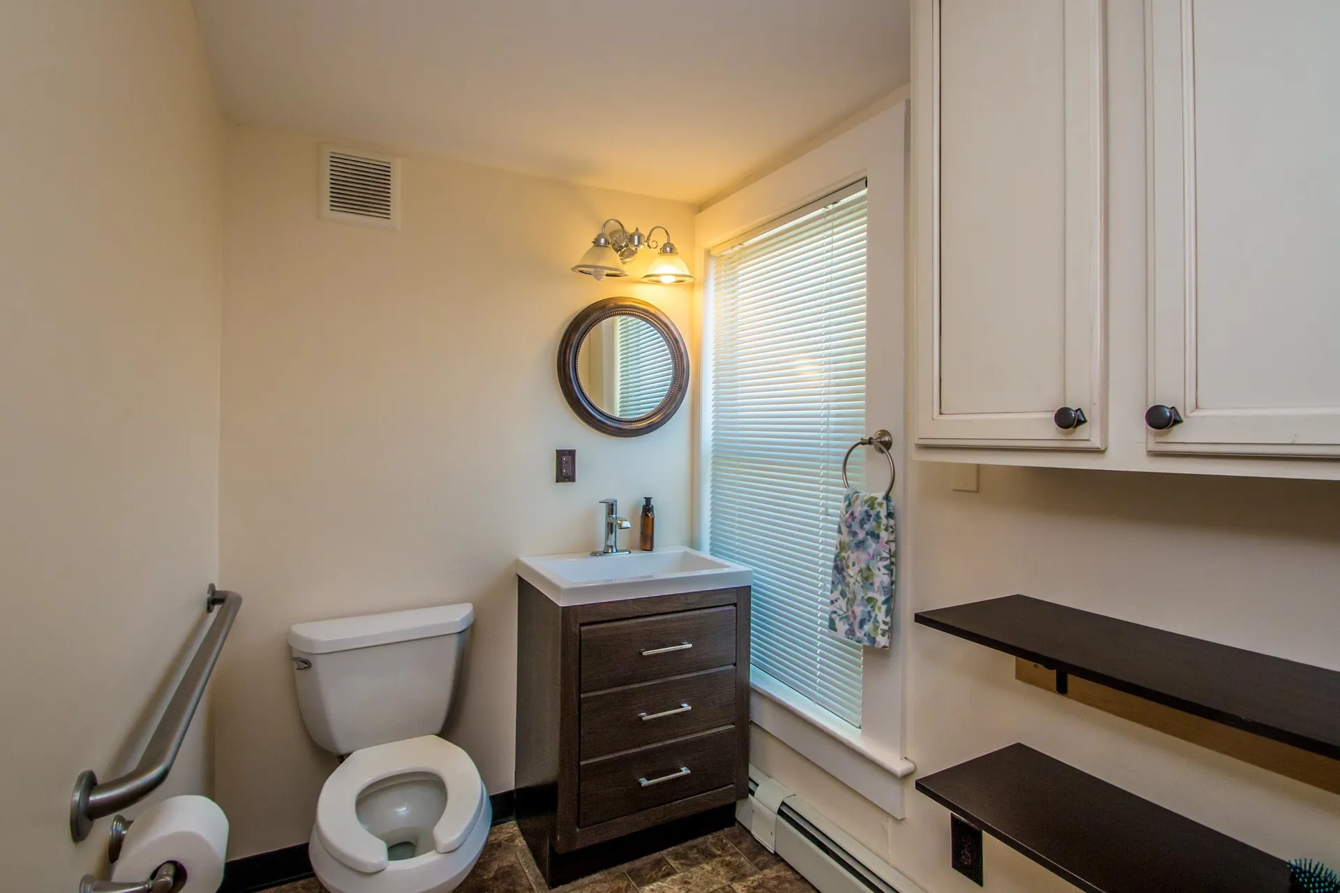 40 West Main Street Littleton NH 03561