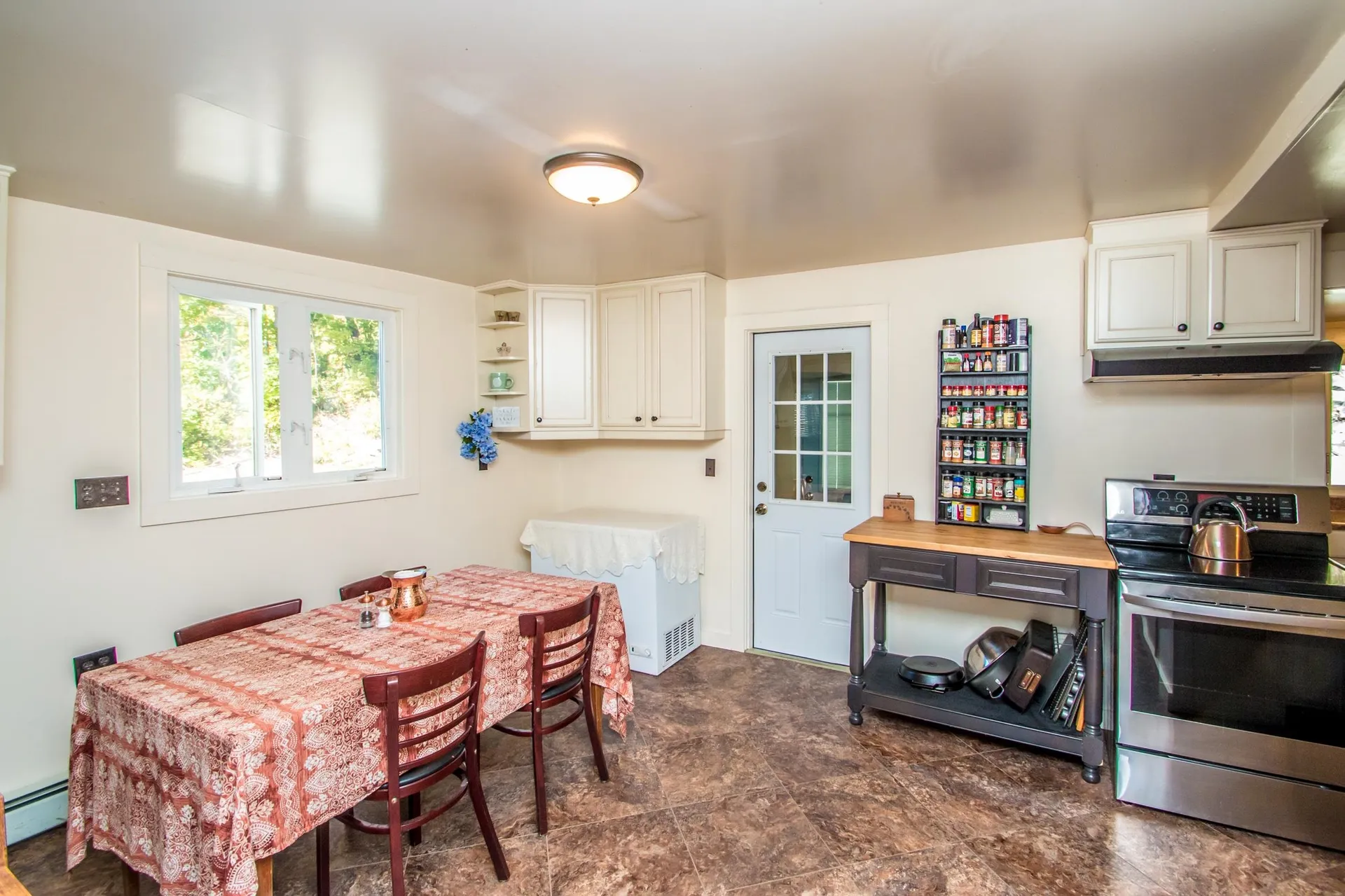 40 West Main Street Littleton NH 03561