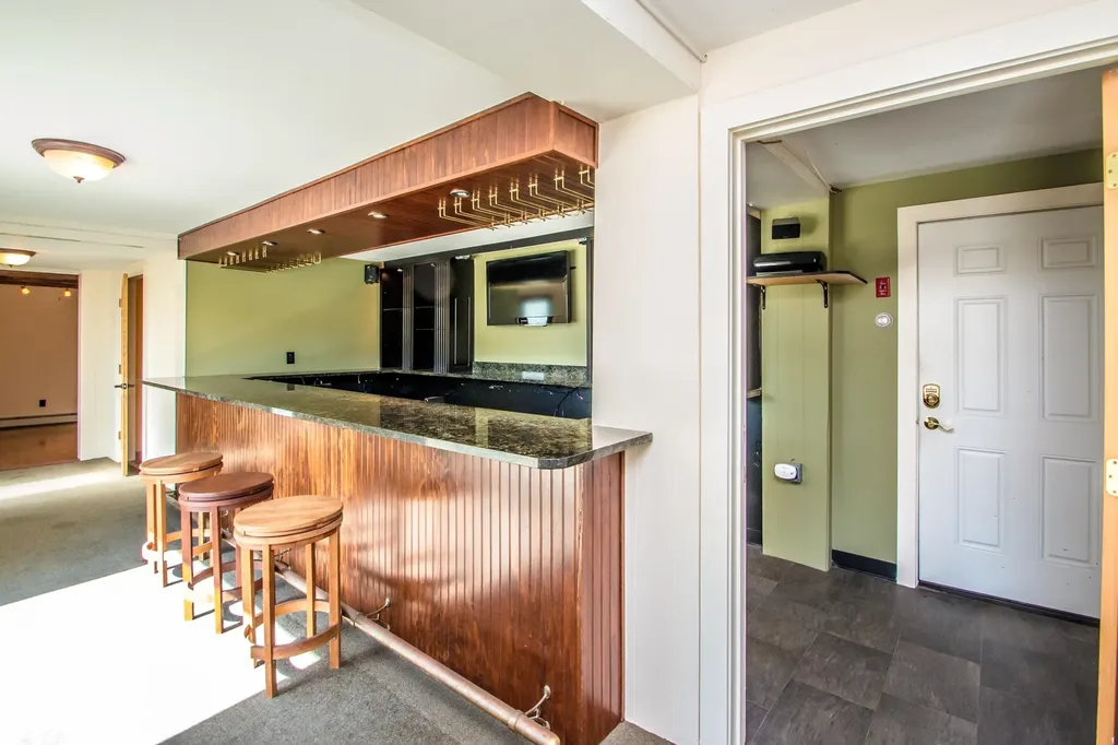 40 West Main Street Littleton NH 03561