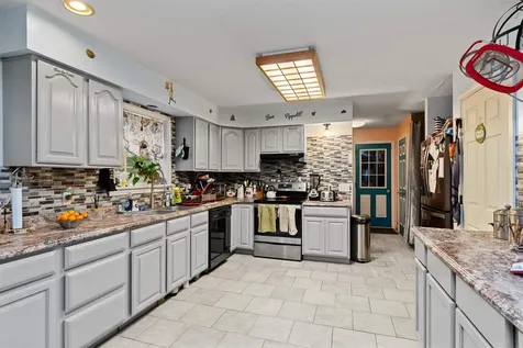 15 Deer Run Sheldon VT 05483