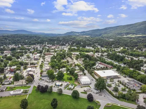 318 North Street Bennington VT 05201
