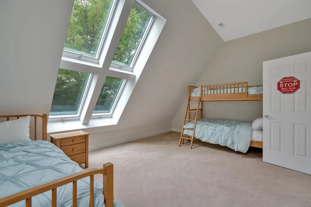 215 Granite Way Hartford VT 05059