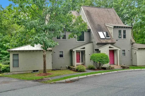 215 Granite Way Hartford VT 05059