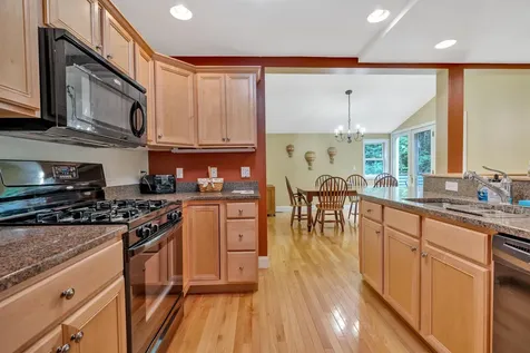 215 Granite Way Hartford VT 05059