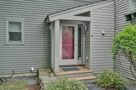 215 Granite Way Hartford VT 05059