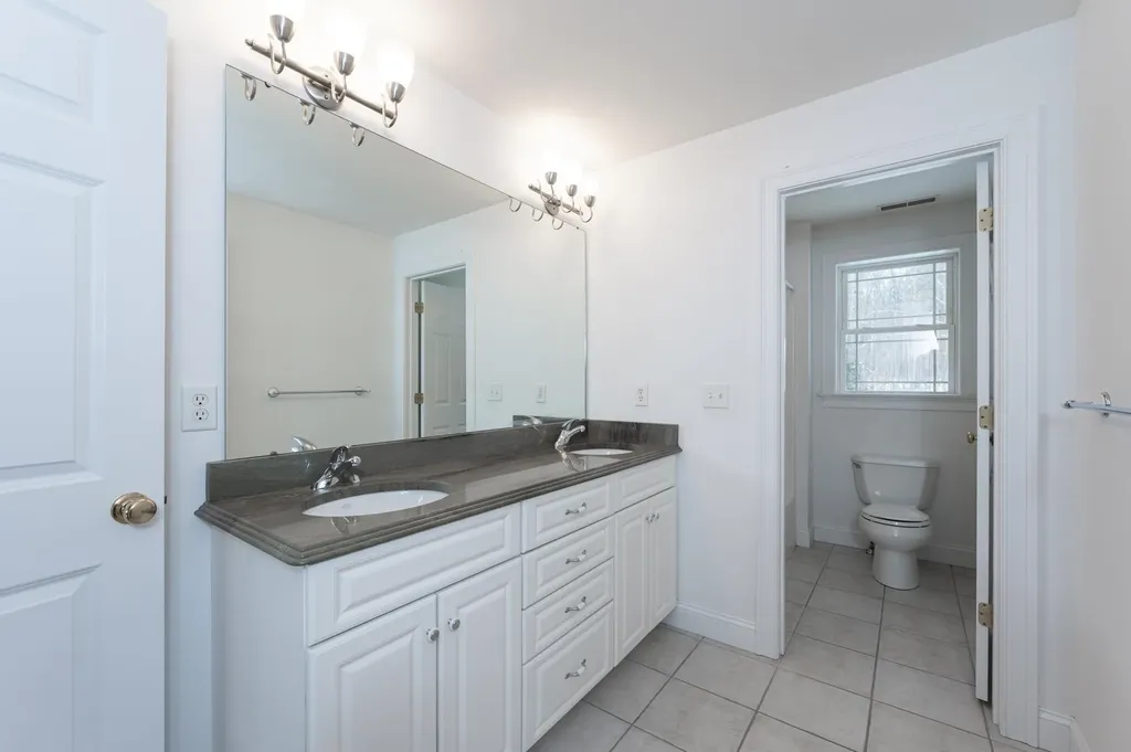 30 Horizon Drive Goffstown NH 03045