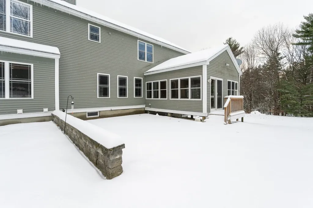 30 Horizon Drive Goffstown NH 03045