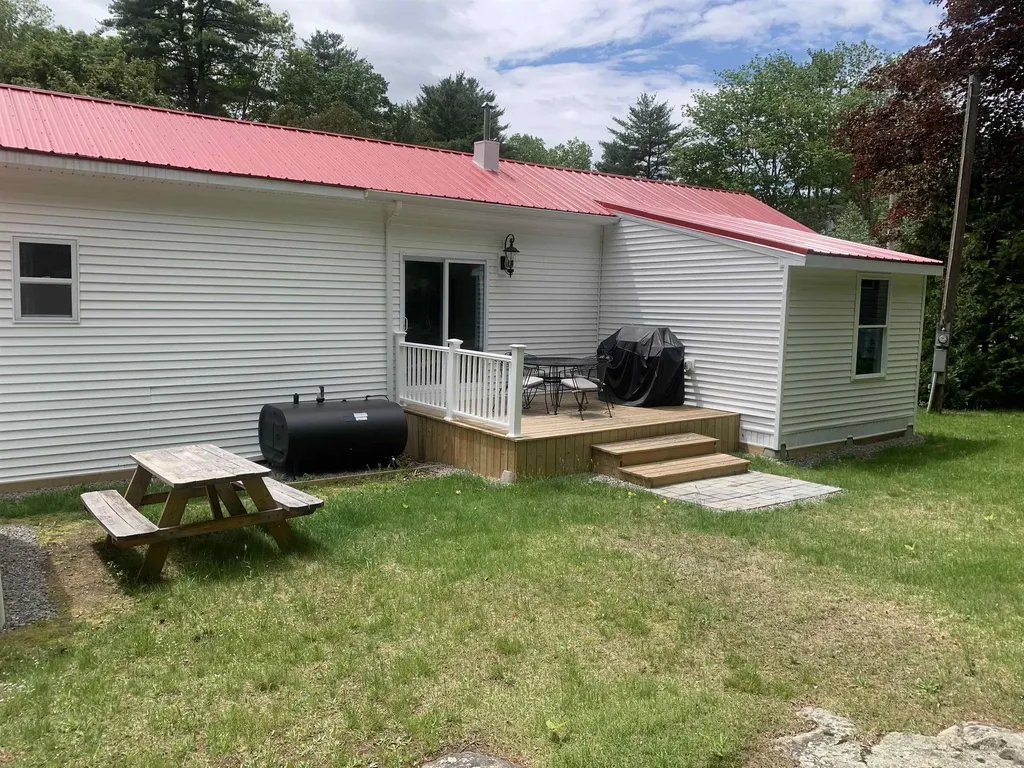 59 Barberry Lane Raymond NH 03077