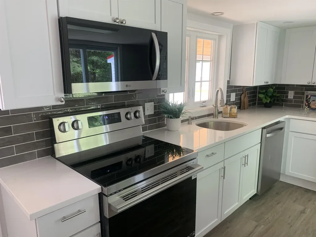 59 Barberry Lane Raymond NH 03077