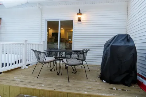 59 Barberry Lane Raymond NH 03077