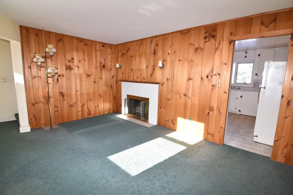 49 Clark Avenue Brattleboro VT 05301