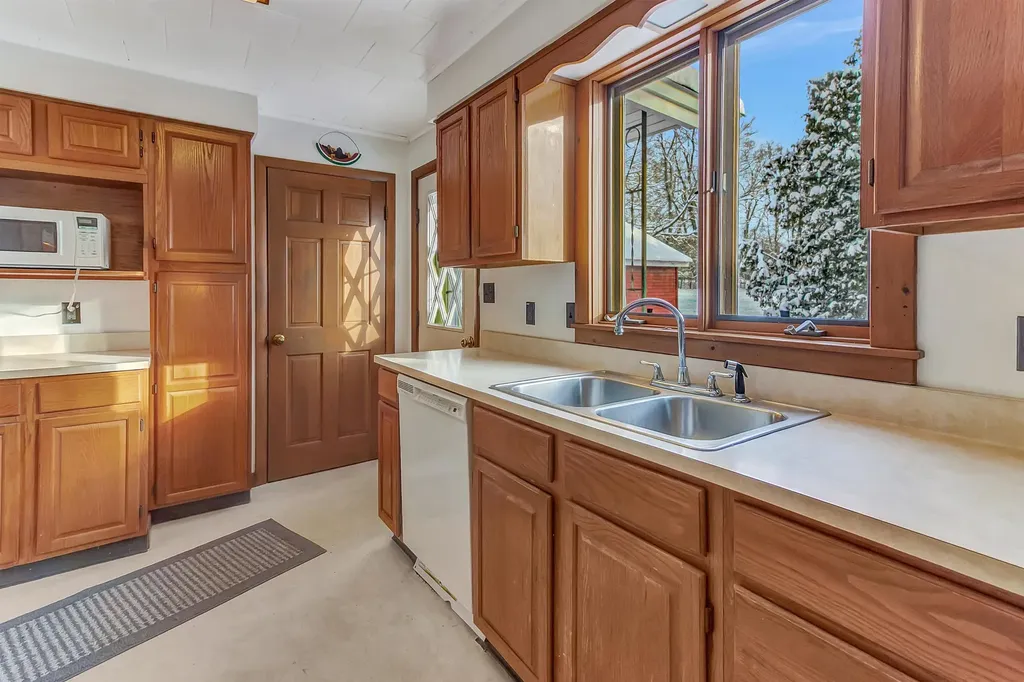 84 Allen Street Rutland City VT 05701