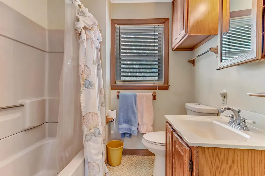 84 Allen Street Rutland City VT 05701