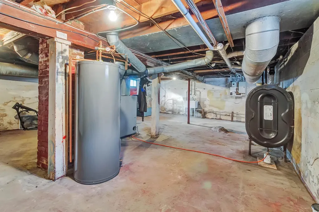 84 Allen Street Rutland City VT 05701