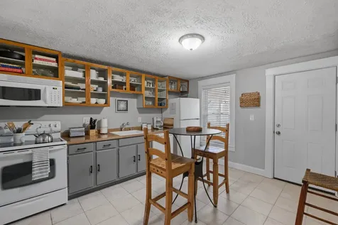 65 S Elm Street Manchester NH 03103