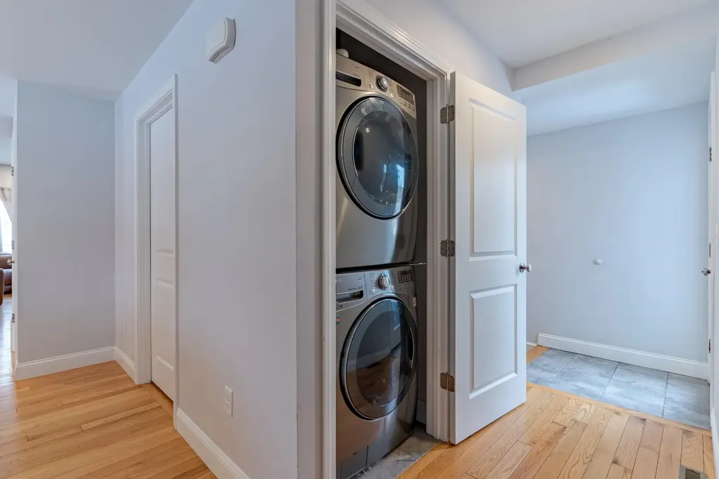 113 Crawley Falls Road Brentwood NH 03833