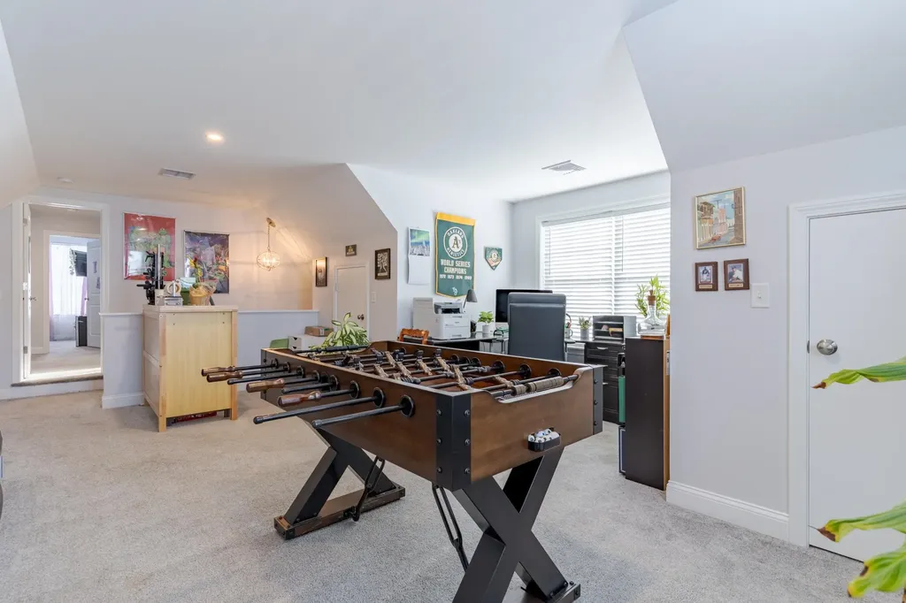 113 Crawley Falls Road Brentwood NH 03833