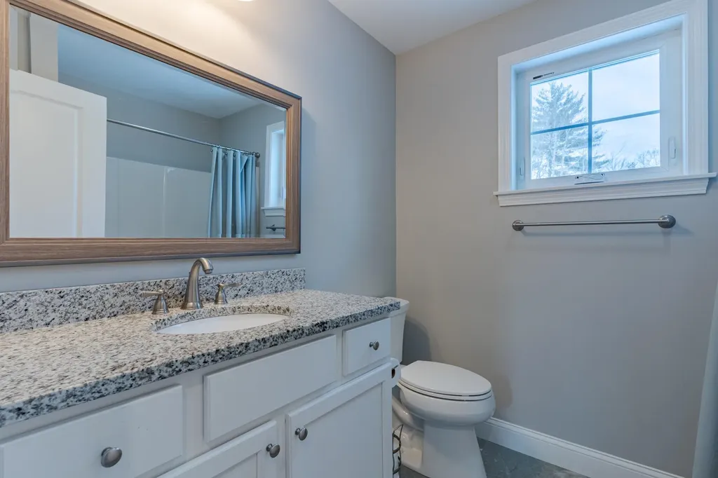 113 Crawley Falls Road Brentwood NH 03833