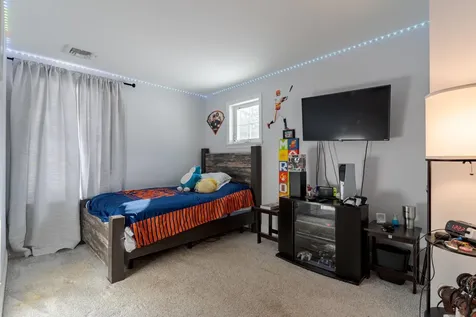 113 Crawley Falls Road Brentwood NH 03833