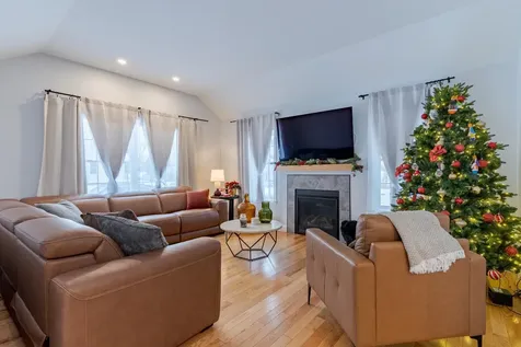 113 Crawley Falls Road Brentwood NH 03833