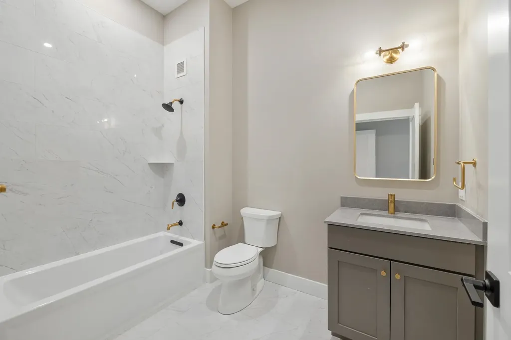 243 Skimobile Road Conway NH 03860