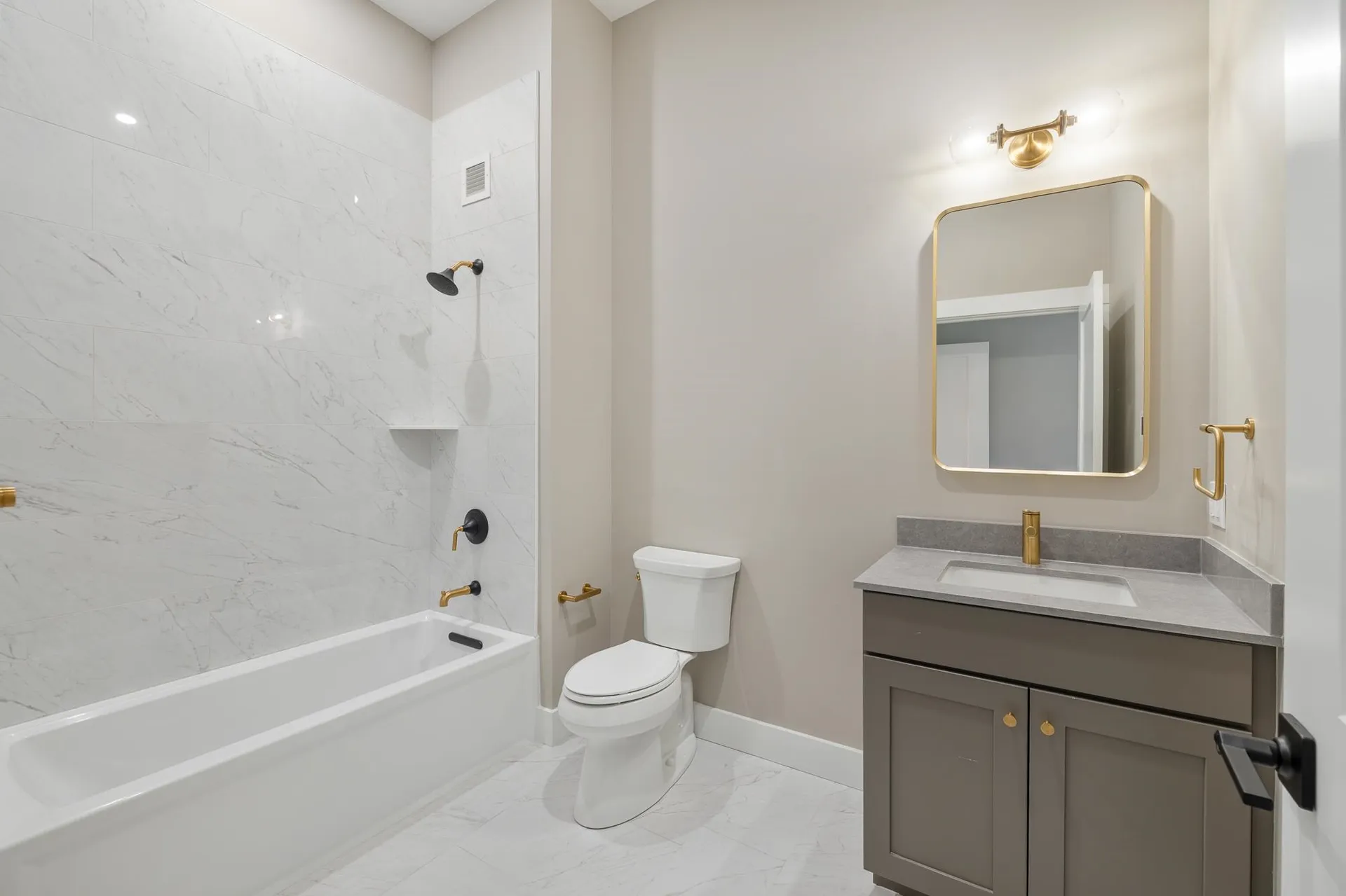 243 Skimobile Road Conway NH 03860