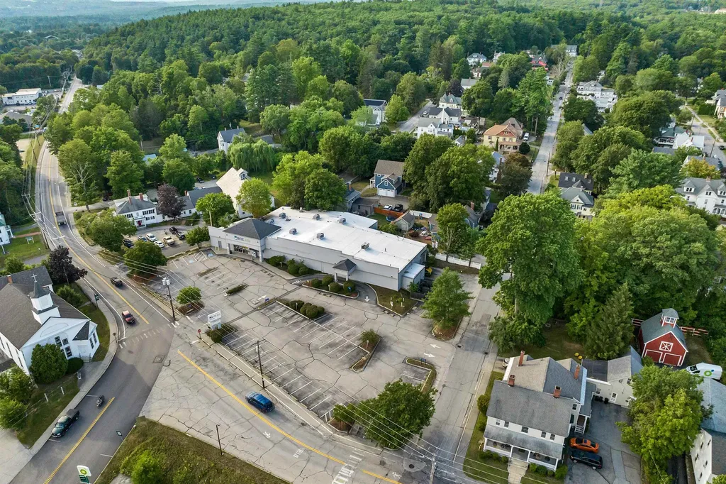 15 Mont Vernon Street Milford NH 03055