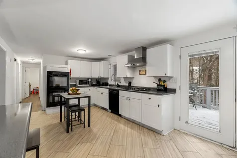 9 Ellen Brook Road Hillsborough NH 03244