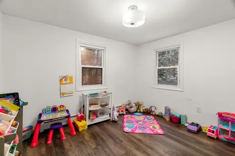 9 Ellen Brook Road Hillsborough NH 03244