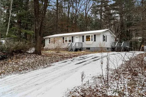 9 Ellen Brook Road Hillsborough NH 03244