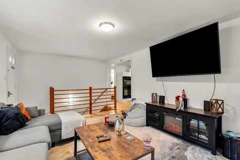 9 Ellen Brook Road Hillsborough NH 03244