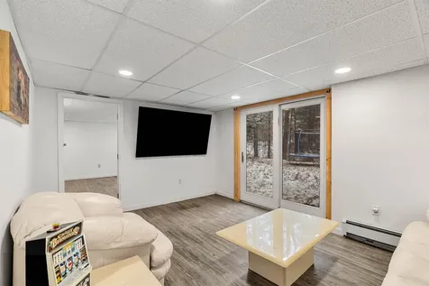 9 Ellen Brook Road Hillsborough NH 03244