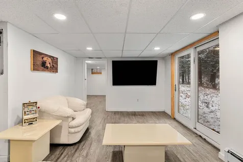 9 Ellen Brook Road Hillsborough NH 03244