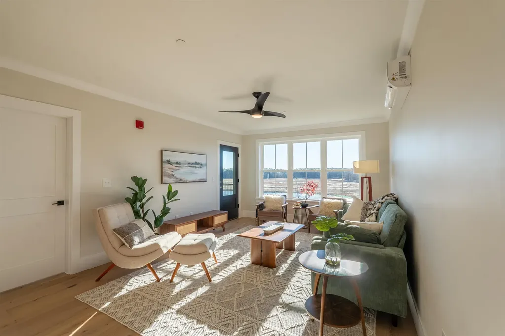 815 Lafayette Road Portsmouth NH 03801