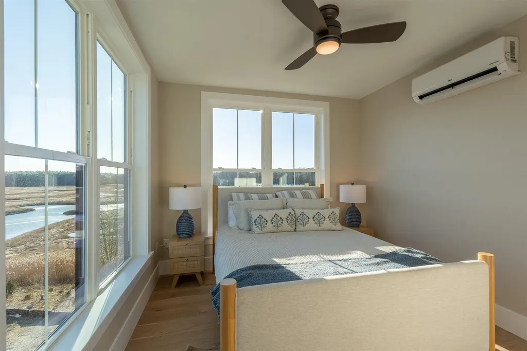 815 Lafayette Road Portsmouth NH 03801