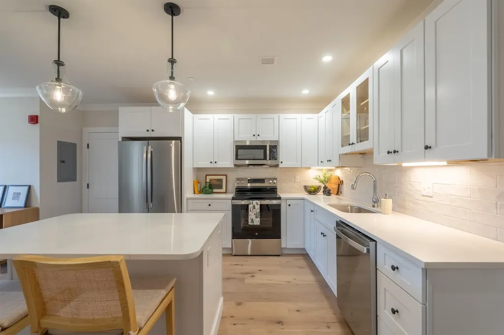 815 Lafayette Road Portsmouth NH 03801