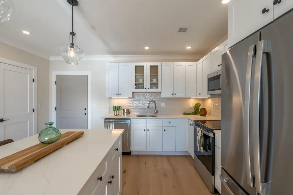 815 Lafayette Road Portsmouth NH 03801