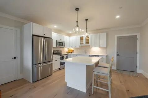 815 Lafayette Road Portsmouth NH 03801